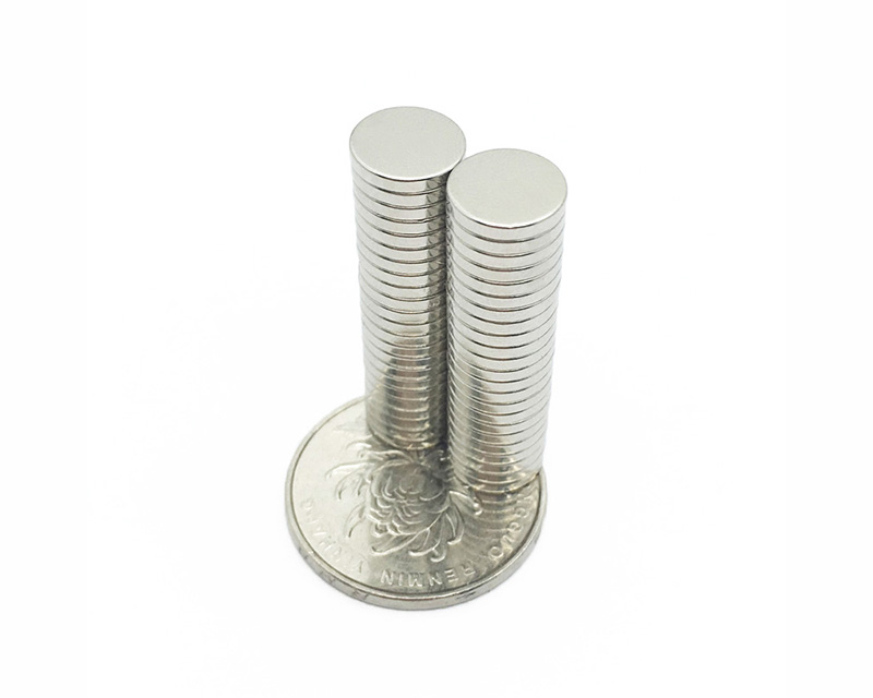 磁铁厂家现货直销 箱包磁扣8x2mm 手袋工具磁 强力磁铁圆片