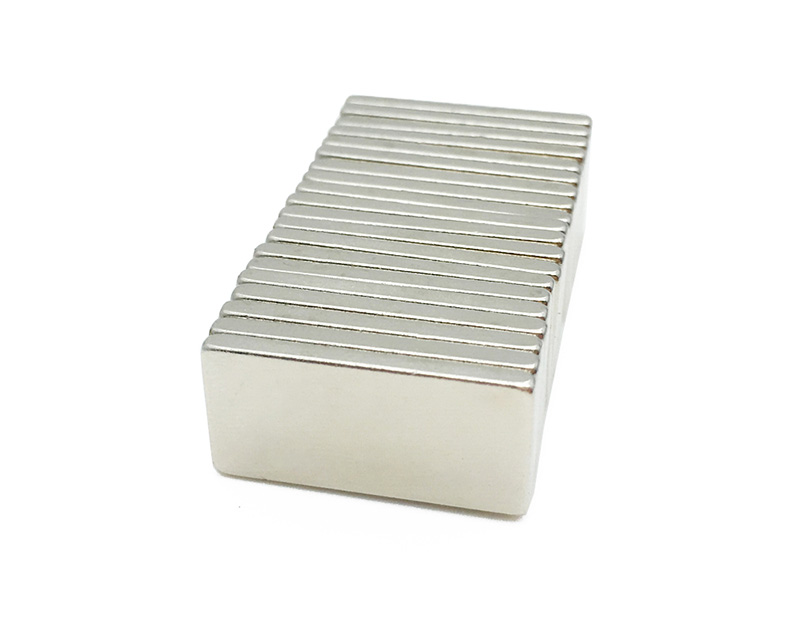 稀土材料阳光板吸顶吸废铁25公斤 钕铁硼方块磁铁F50*25*25mm 稀土材料阳光板吸顶吸废铁25公斤 钕铁硼方块磁铁F50*25*25mm