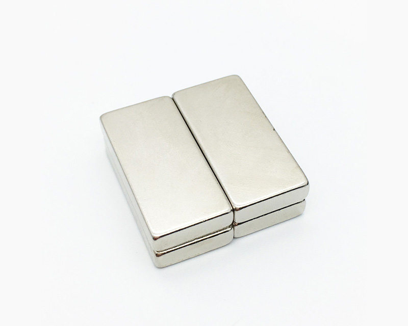 长方形磁铁40x10x2mm 薄片强磁磁条 方块磁钢 DIY墙板贴画吸铁石 长方形磁铁40x10x2mm 薄片强磁磁条 方块磁钢 DIY墙板贴画吸铁石